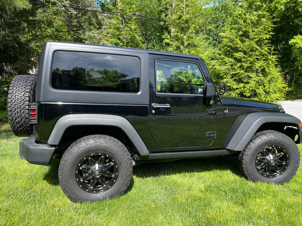 2011 Jeep JK Wrangler - Image 14 of 31
