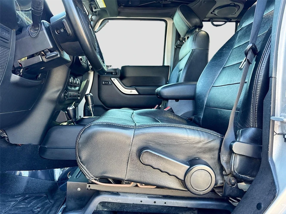 2011 Jeep JK Wrangler - Image 17 of 21