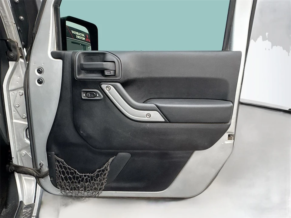 2011 Jeep JK Wrangler - Image 15 of 18