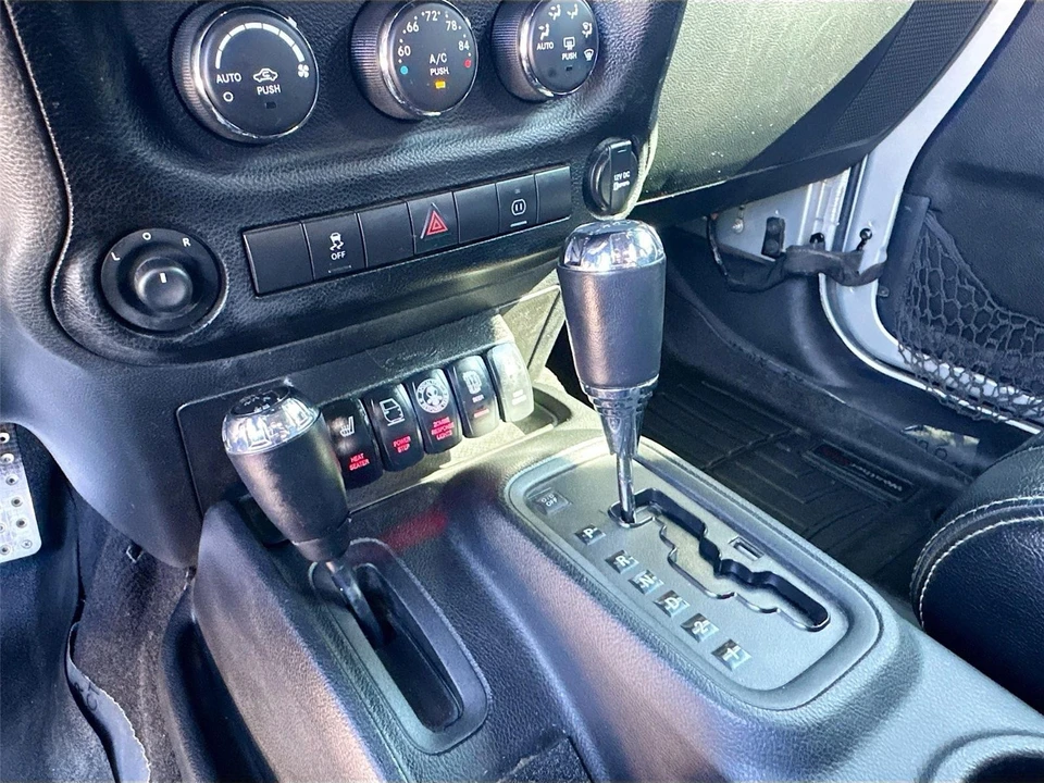 2011 Jeep JK Wrangler - Image 13 of 21