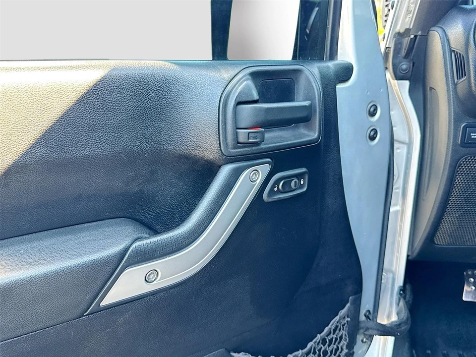 2011 Jeep JK Wrangler - Image 15 of 21