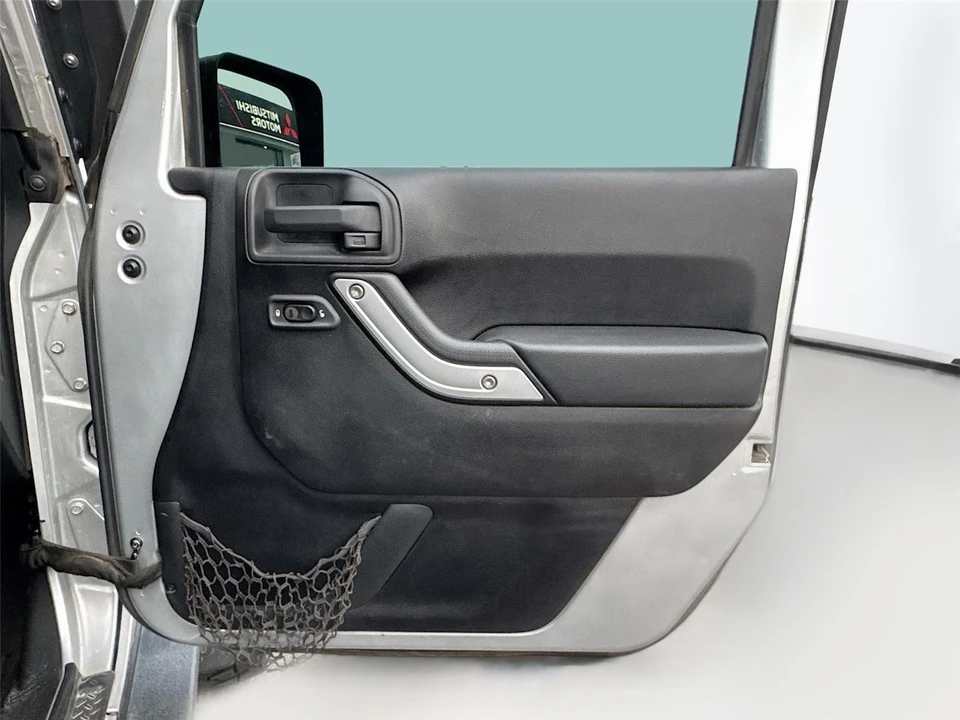 2011 Jeep JK Wrangler - Image 17 of 18