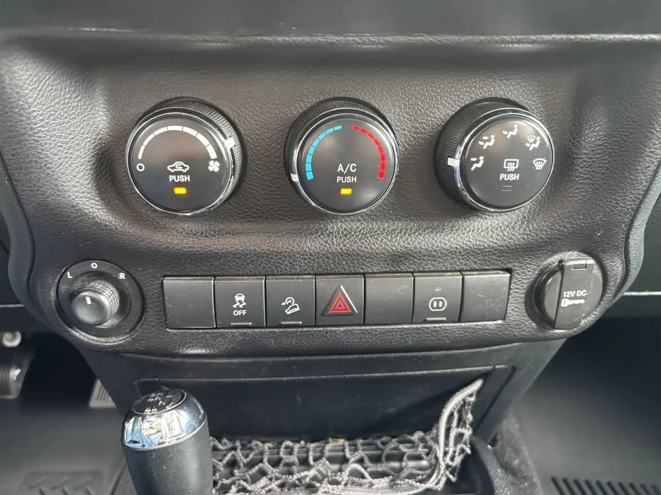 2011 Jeep JK Wrangler - Image 15 of 18
