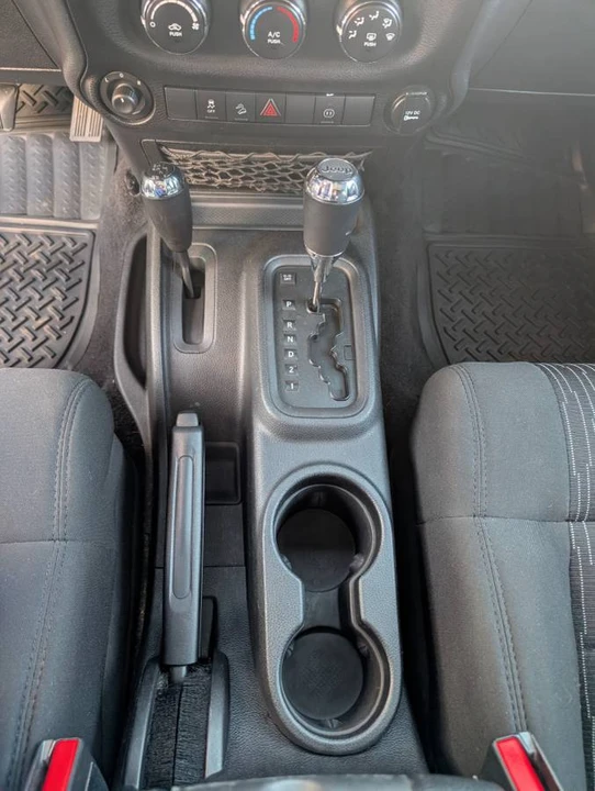 2011 Jeep JK Wrangler - Image 14 of 15