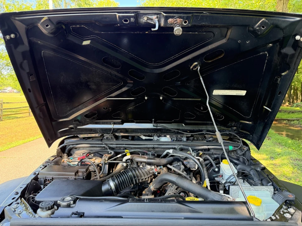 2011 Jeep JK Wrangler - Image 22 of 31