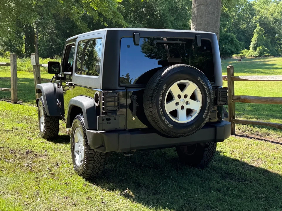 2011 Jeep JK Wrangler - Image 8 of 31