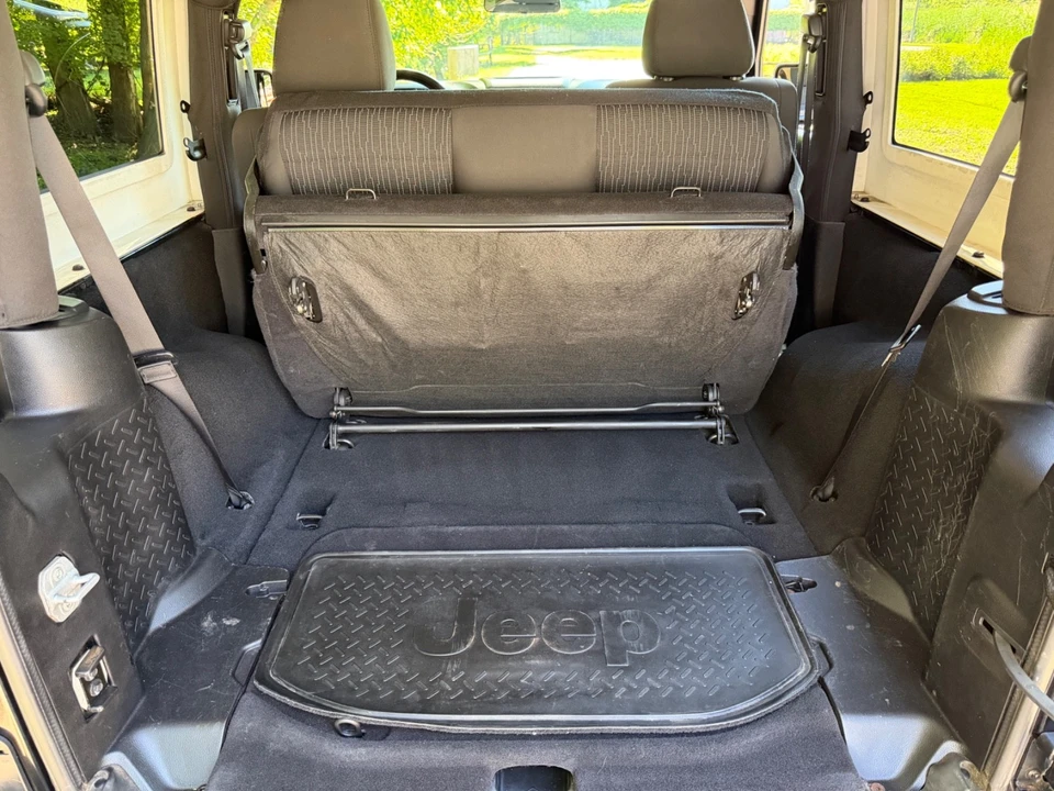 2011 Jeep JK Wrangler - Image 17 of 31