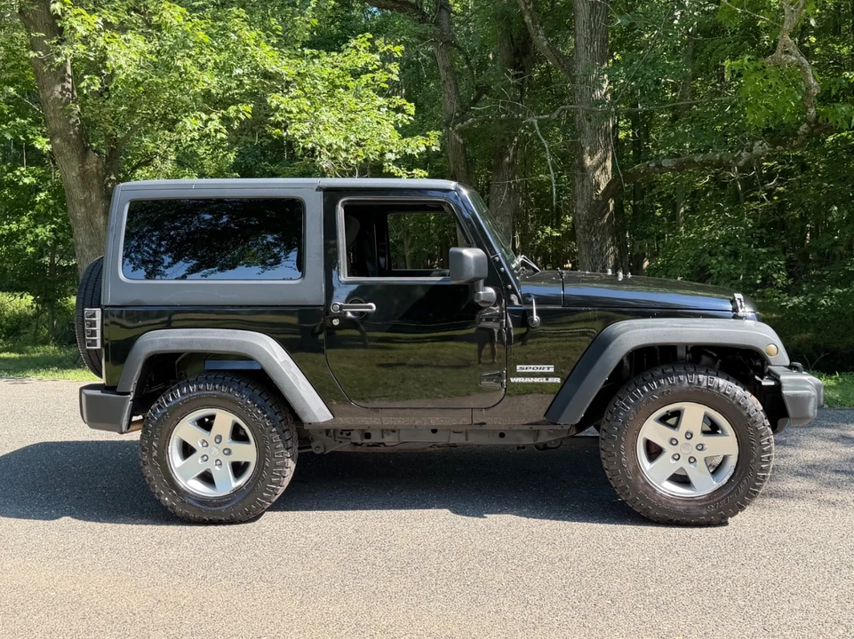 2011 Jeep JK Wrangler - Image 10 of 31