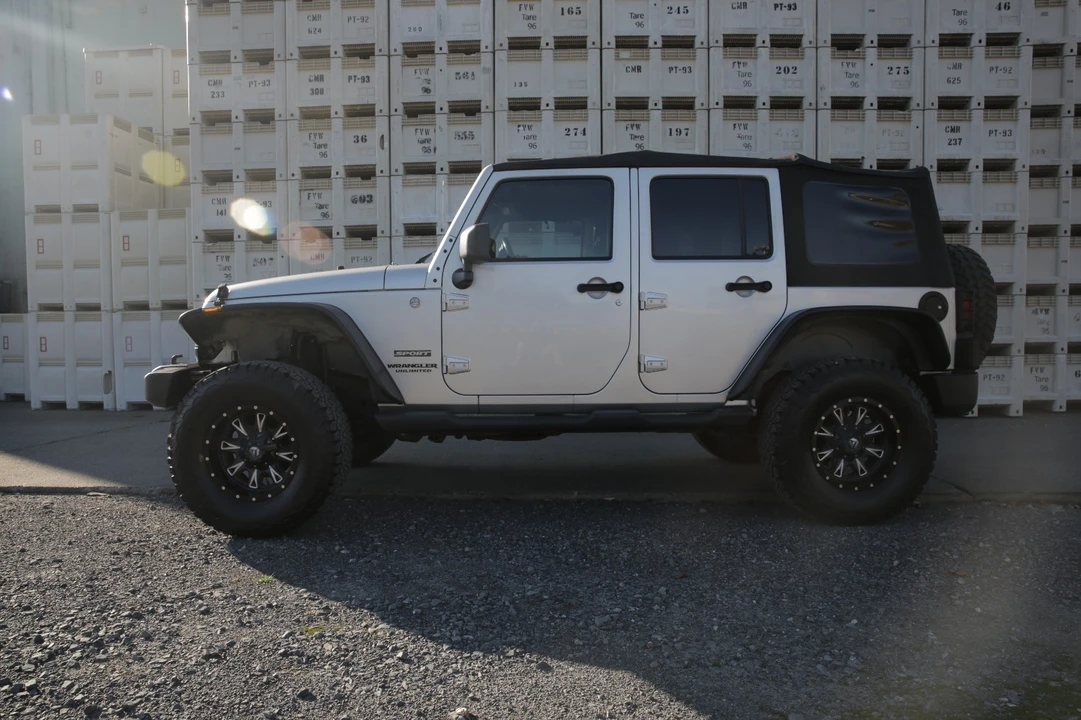 2011 Jeep JK Wrangler - Image 19 of 20