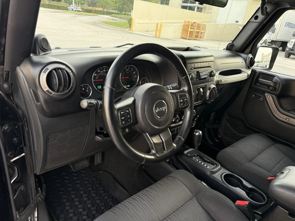2011 Jeep JK Wrangler - Image 15 of 31