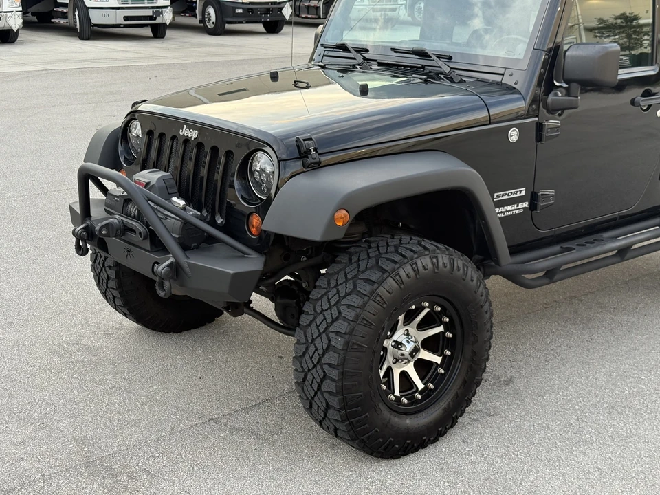 2011 Jeep JK Wrangler - Image 27 of 31
