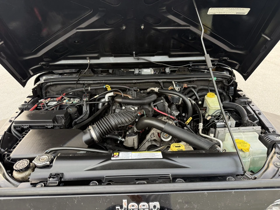2011 Jeep JK Wrangler - Image 21 of 31
