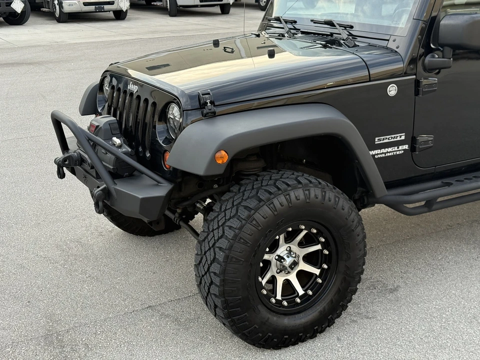 2011 Jeep JK Wrangler - Image 29 of 31