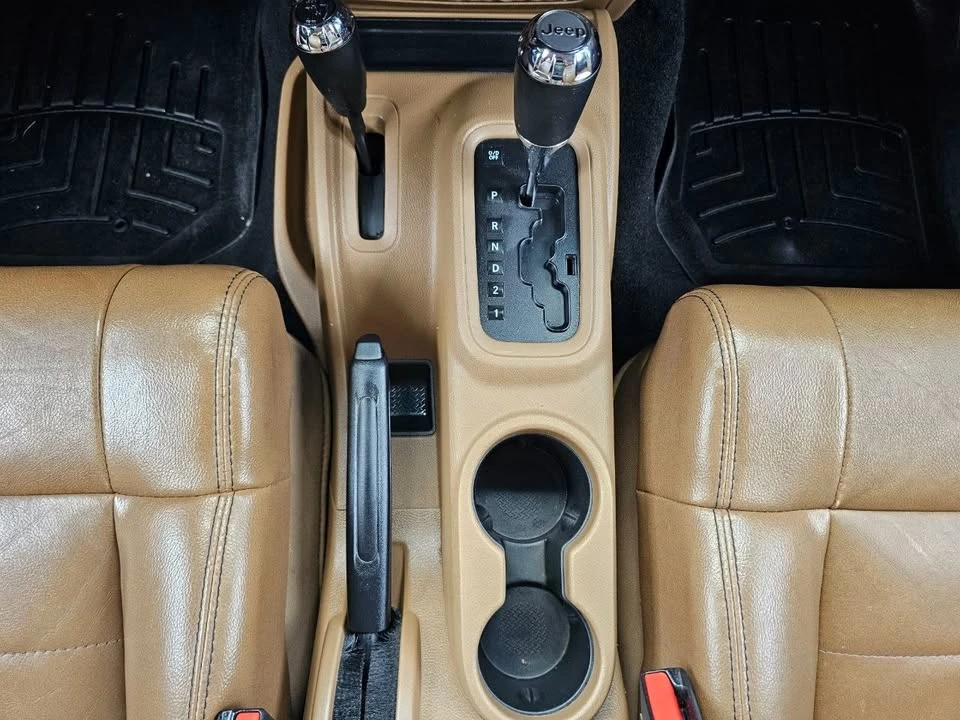 2011 Jeep JK Wrangler - Image 15 of 20