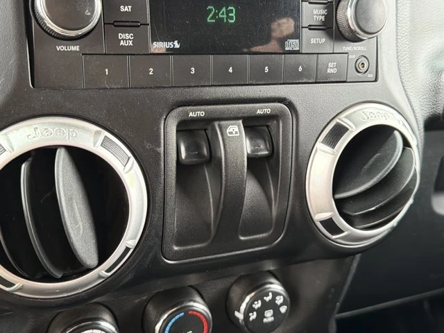 2011 Jeep JK Wrangler - Image 17 of 20