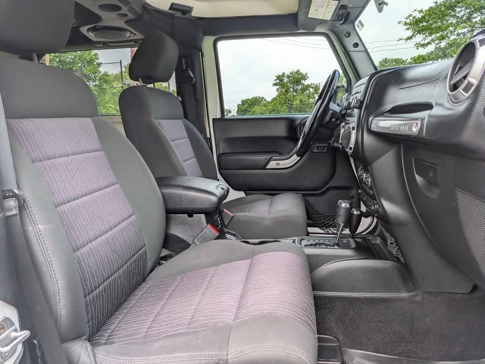 2011 Jeep JK Wrangler - Image 18 of 20
