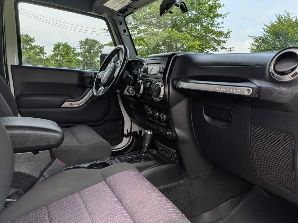 2011 Jeep JK Wrangler - Image 19 of 20