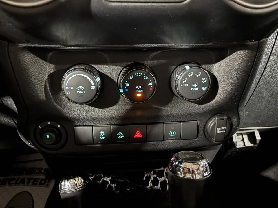 2011 Jeep JK Wrangler - Image 14 of 17