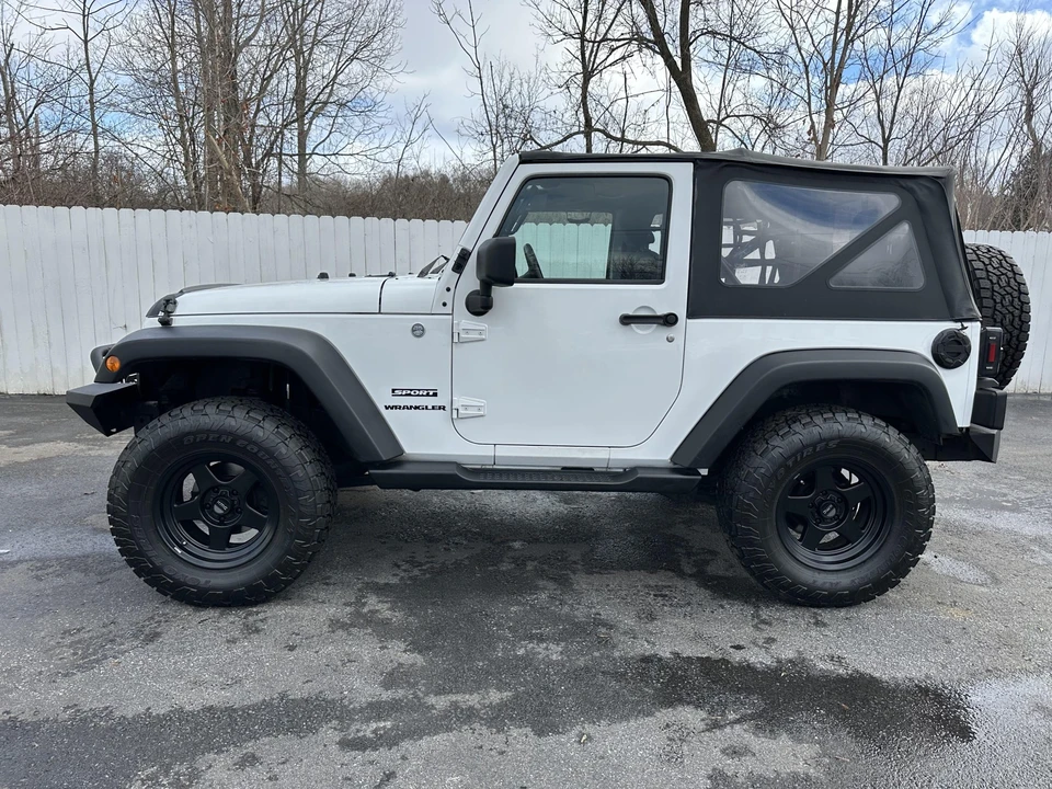 2011 Jeep JK Wrangler - Image 6 of 31