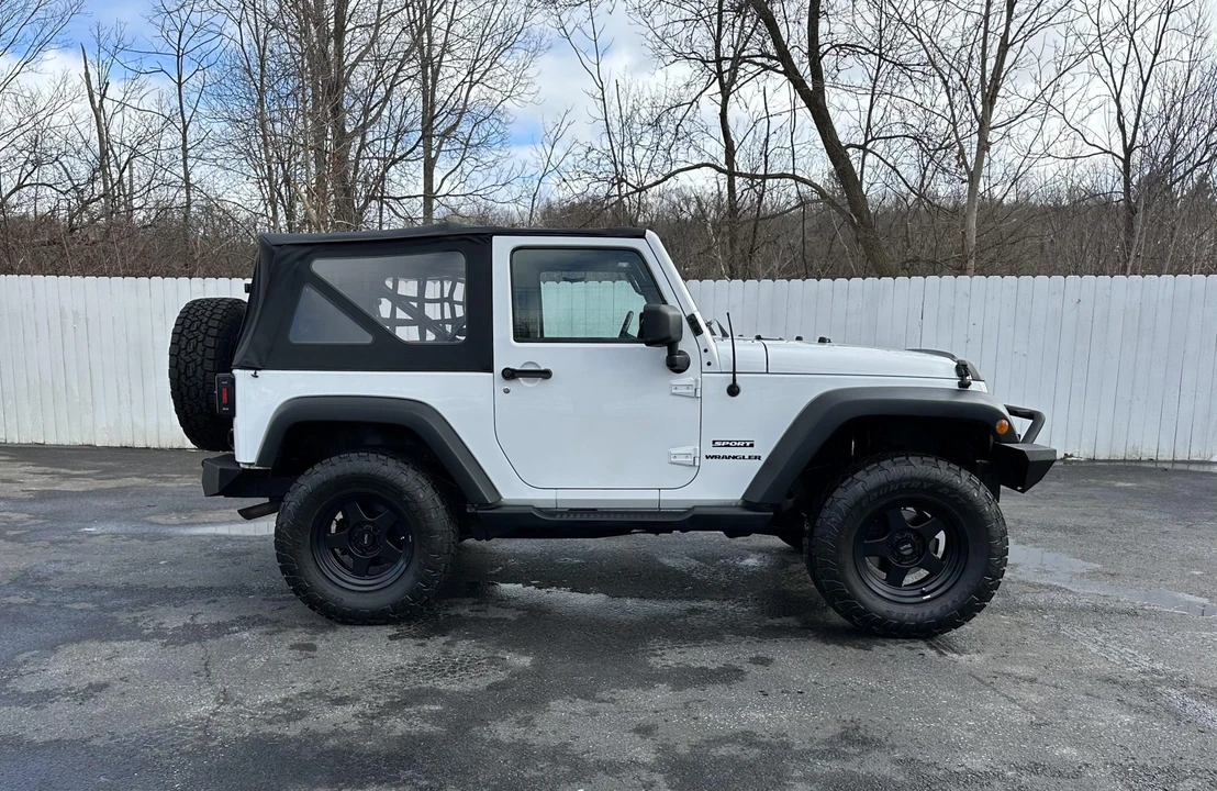 2011 Jeep JK Wrangler - Image 18 of 31