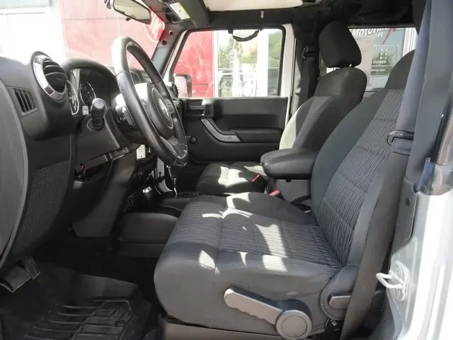 2011 Jeep JK Wrangler - Image 6 of 12