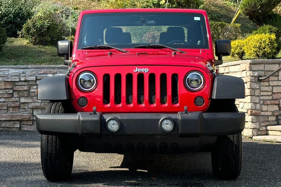 2011 Jeep JK Wrangler - Image 2 of 5