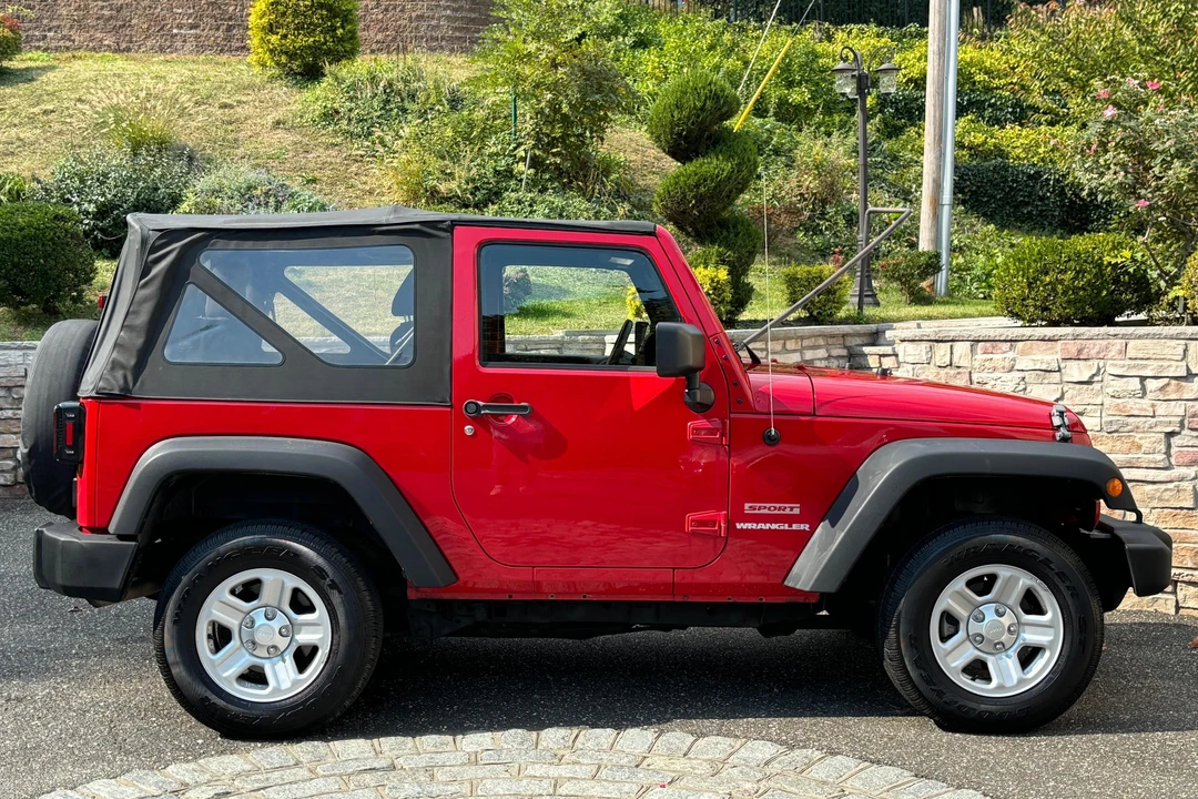2011 Jeep JK Wrangler - Image 3 of 5