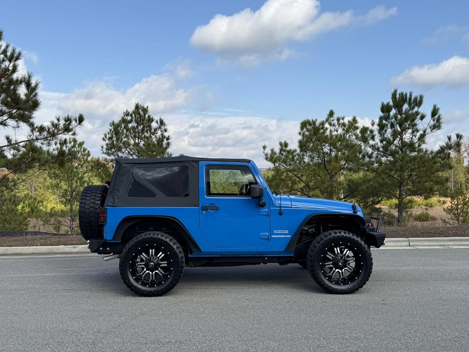 2011 Jeep JK Wrangler - Image 18 of 31