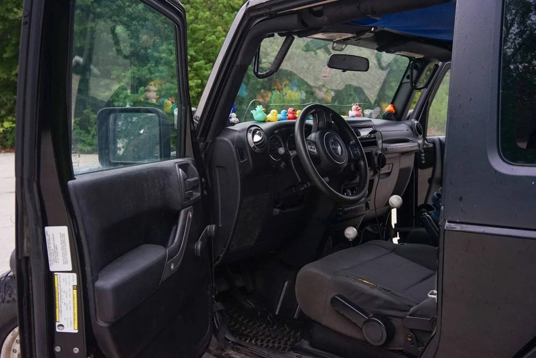 2011 Jeep JK Wrangler - Image 9 of 11