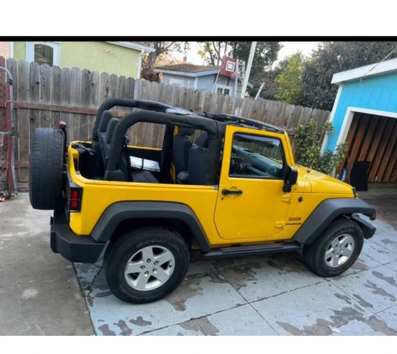 2011 Jeep Wrangler - Image 7 of 8