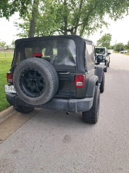 2011 Jeep JK Wrangler - Image 4 of 10