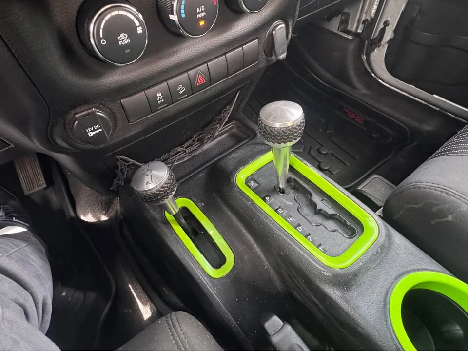 2011 Jeep JK Wrangler - Image 15 of 16
