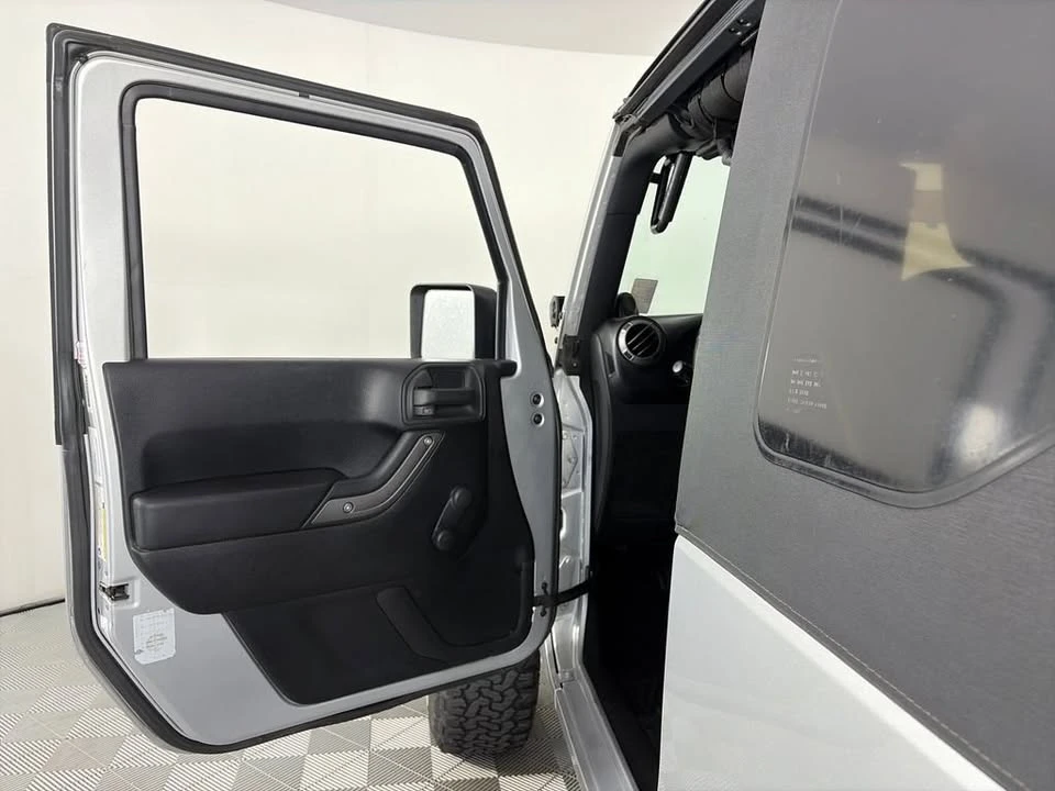 2011 Jeep JK Wrangler - Image 7 of 12