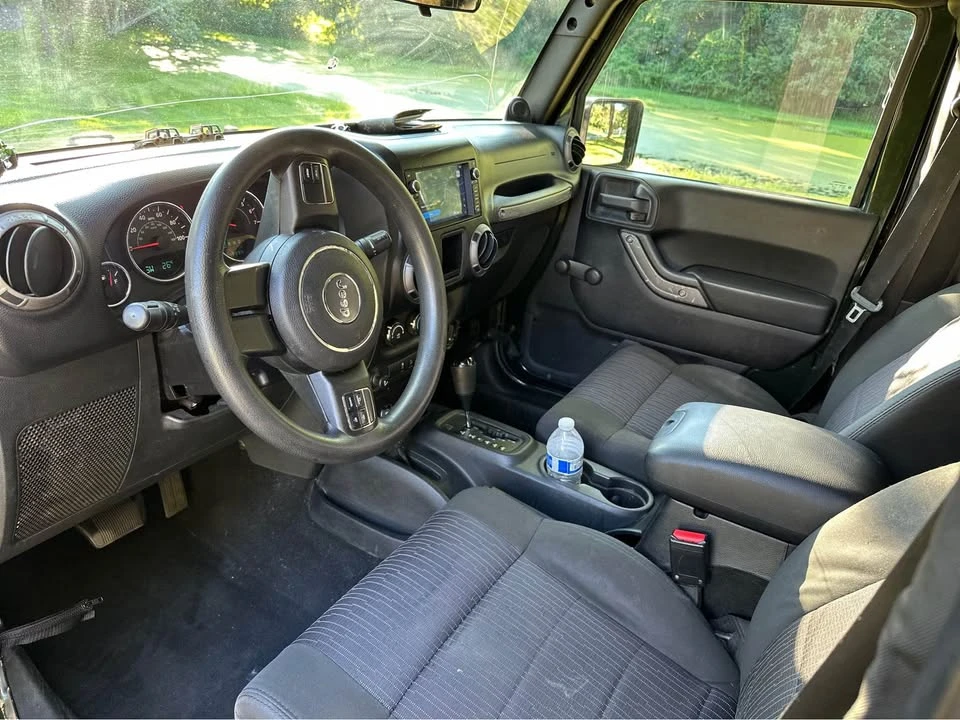 2011 Jeep JK Wrangler - Image 15 of 17