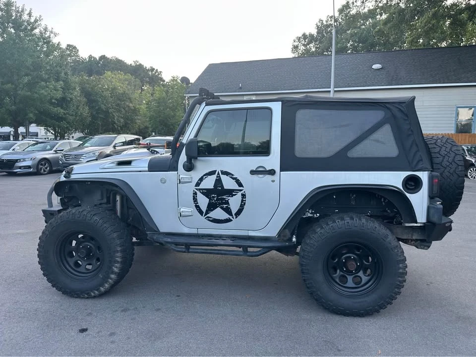 2011 Jeep JK Wrangler - Image 14 of 16