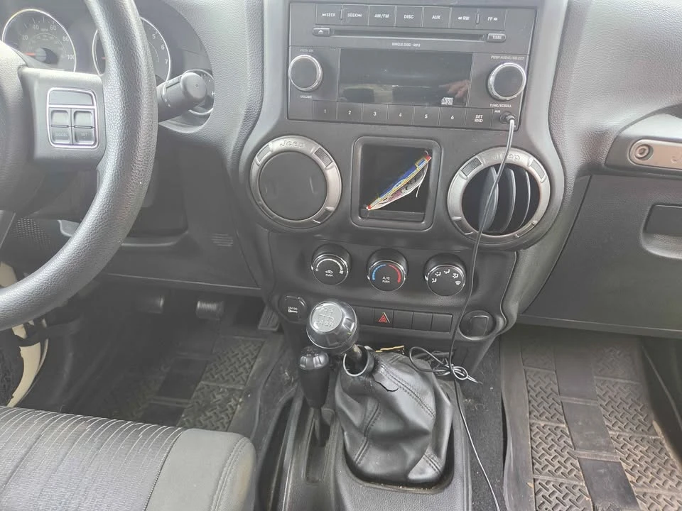 2011 Jeep JK Wrangler - Image 11 of 20