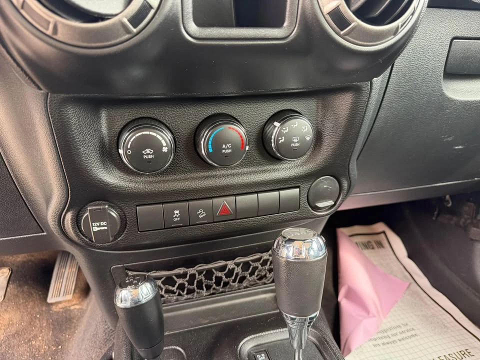 2011 Jeep JK Wrangler - Image 18 of 20
