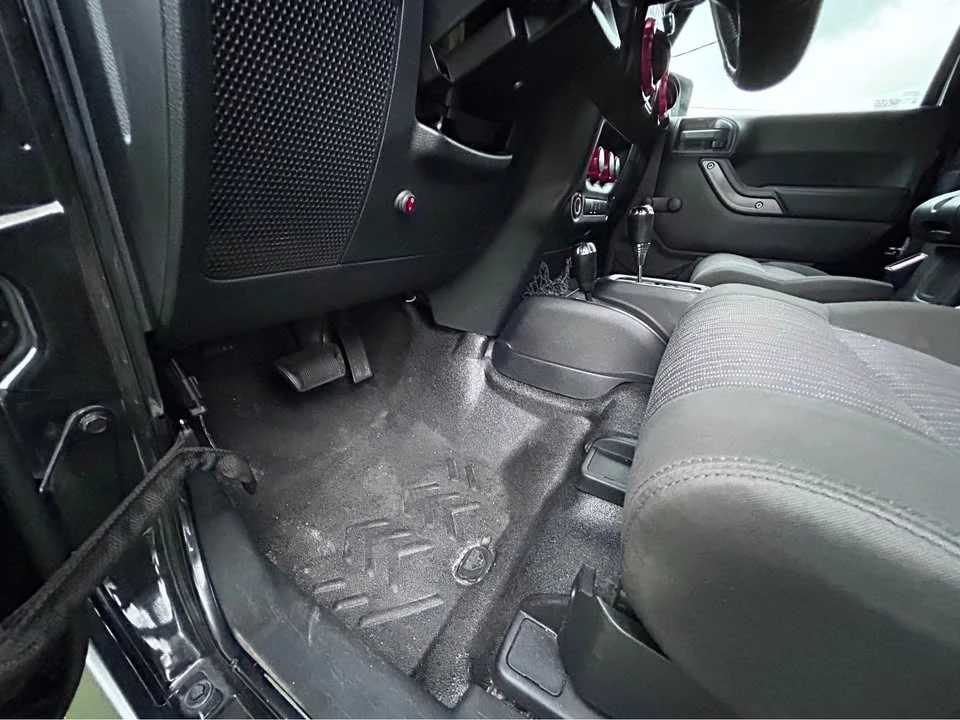 2011 Jeep JK Wrangler - Image 13 of 16