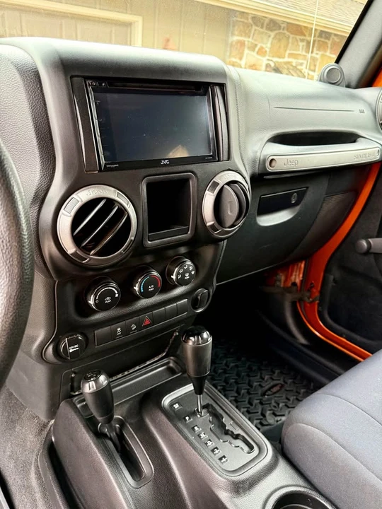 2011 Jeep JK Wrangler - Image 11 of 18