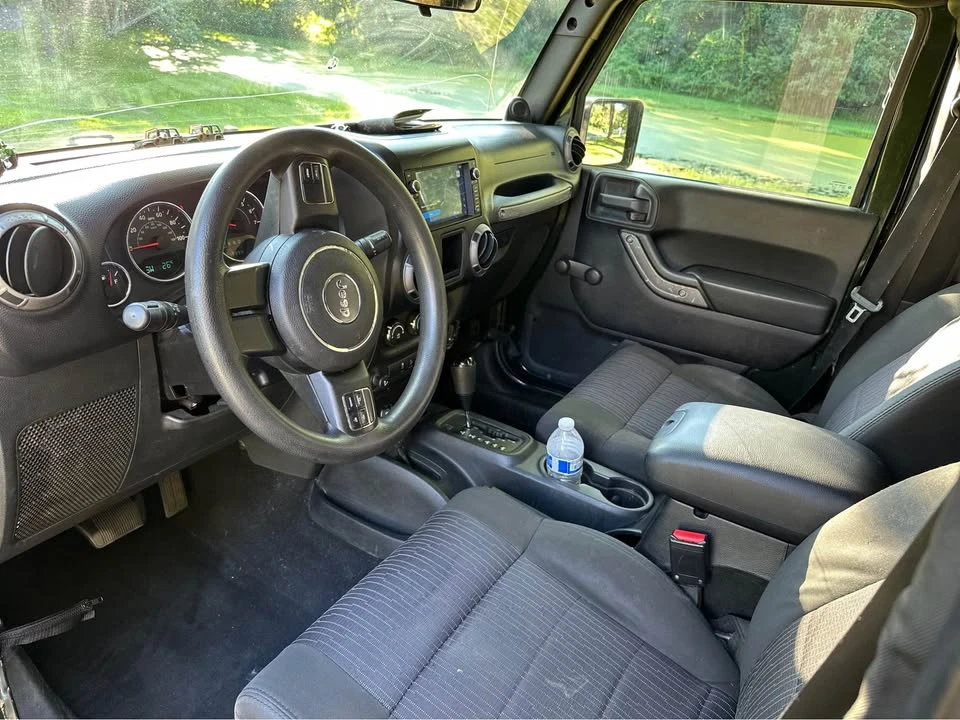 2011 Jeep JK Wrangler - Image 15 of 17