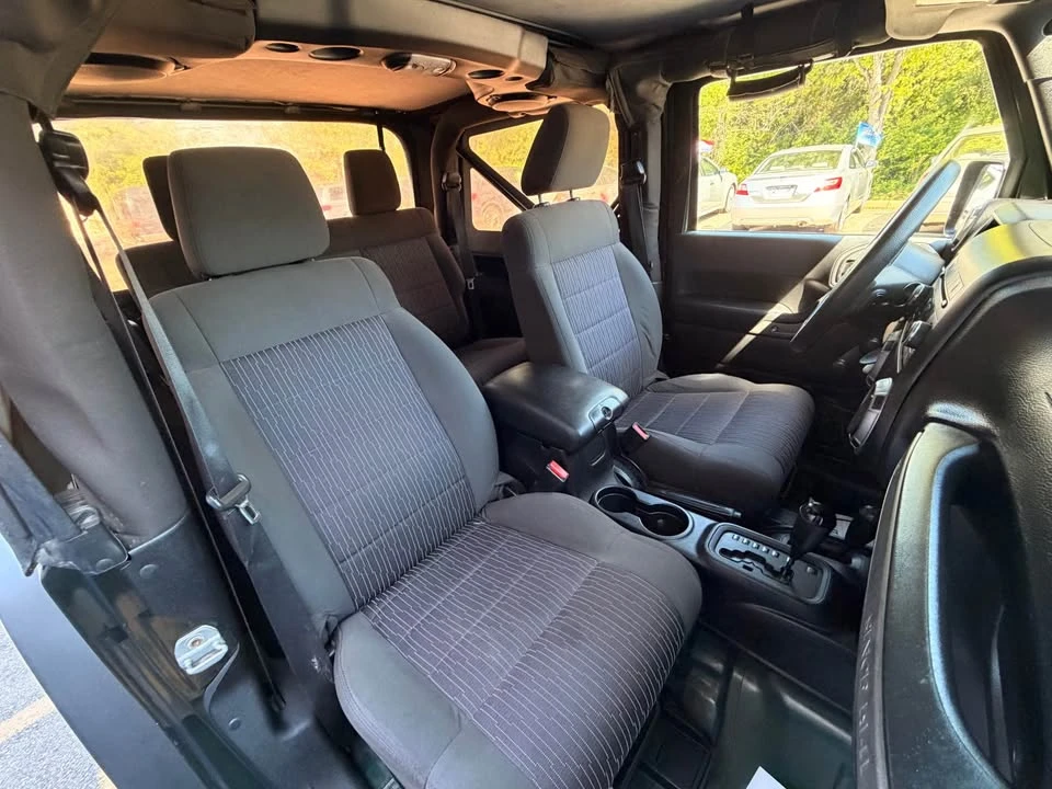 2011 Jeep JK Wrangler - Image 15 of 19