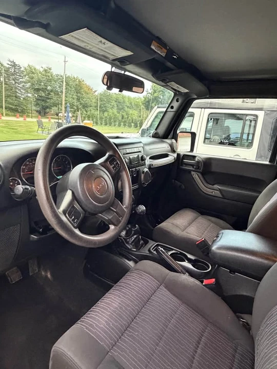 2011 Jeep JK Wrangler - Image 8 of 17