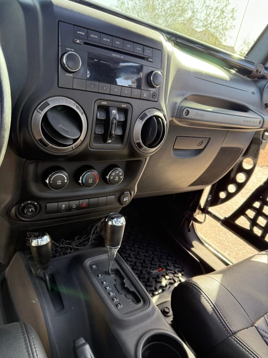 2011 Jeep JK Wrangler - Image 14 of 19