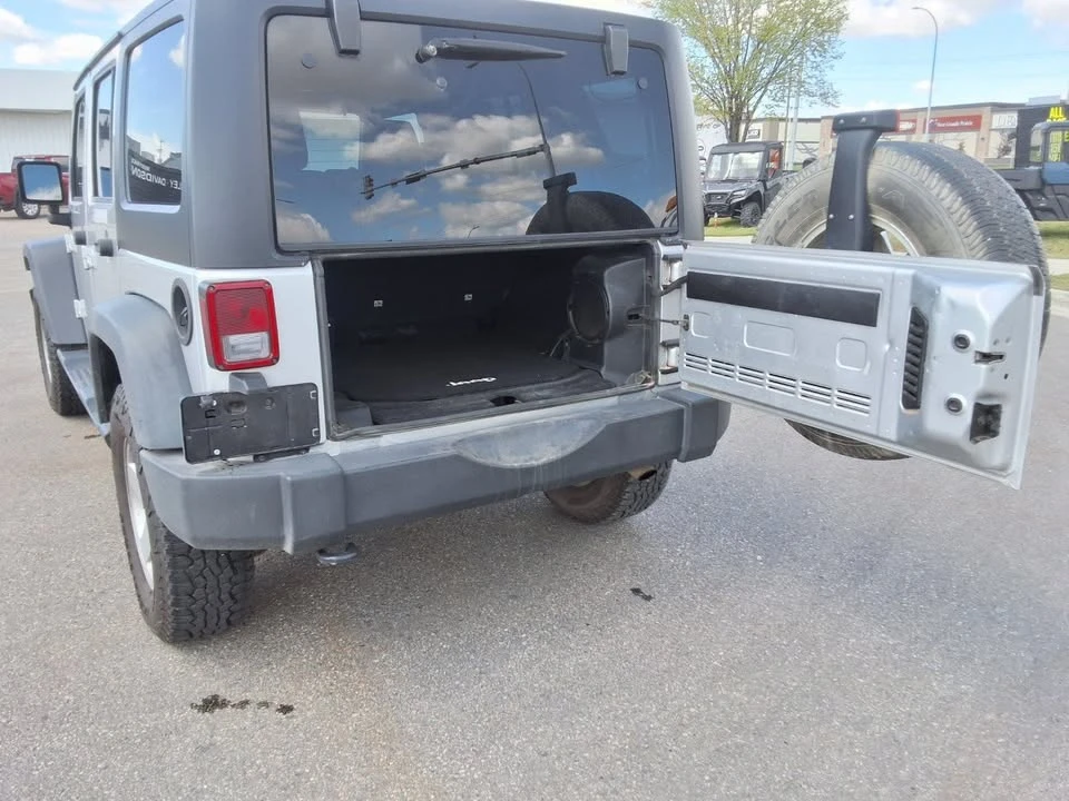 2011 Jeep JK Wrangler - Image 7 of 19