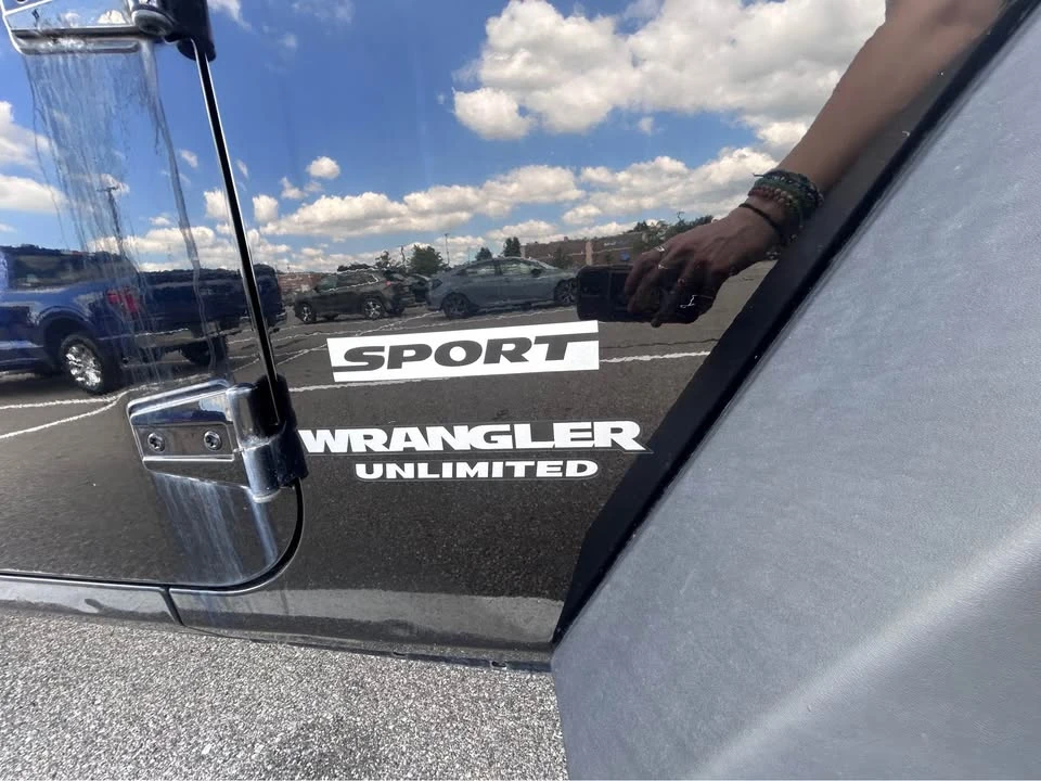 2011 Jeep JK Wrangler - Image 10 of 16