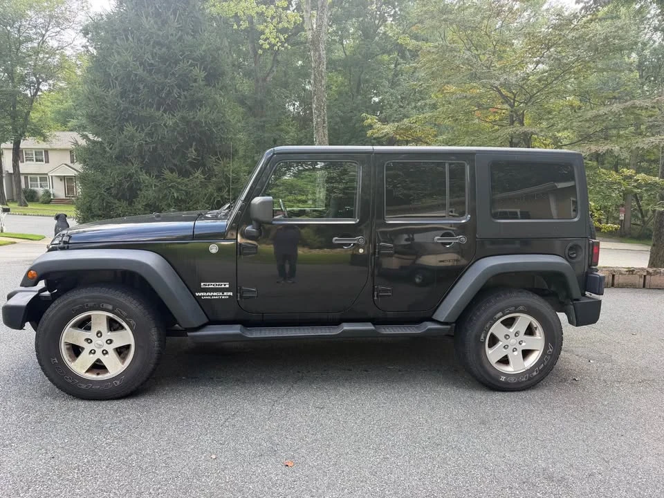 2011 Jeep JK Wrangler - Image 2 of 9