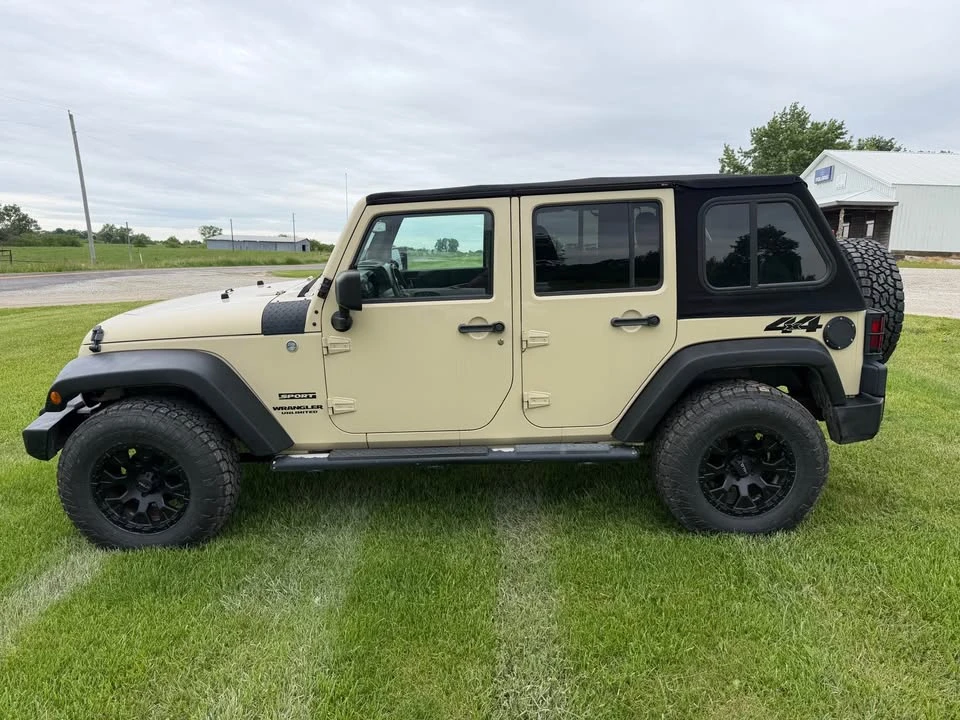 2011 Jeep JK Wrangler - Image 6 of 13