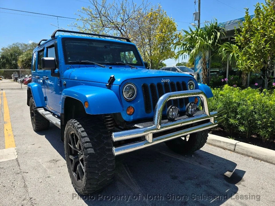 2011 Jeep - Image 2 of 12