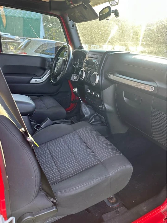 2011 Jeep JK Wrangler - Image 17 of 19