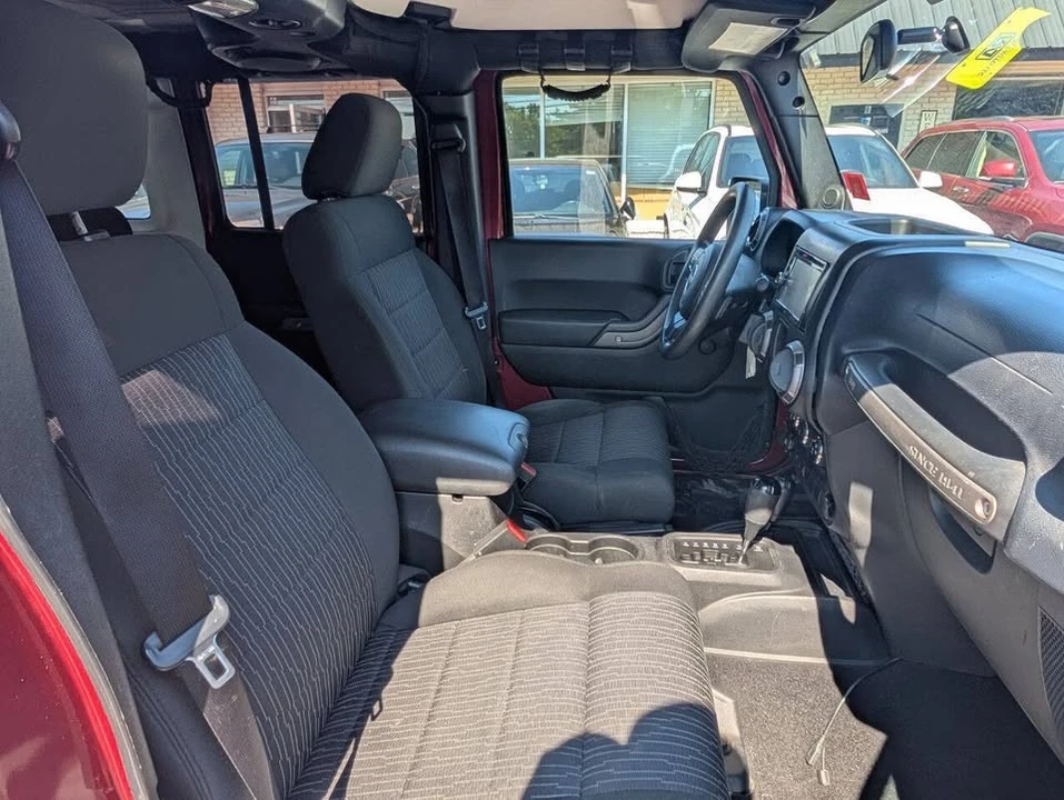 2011 Jeep JK Wrangler - Image 17 of 18